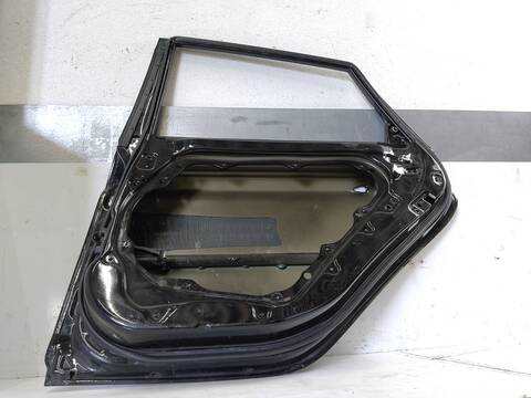 Puerta Trasera Derecha Hyundai i40 116 CV 85KW