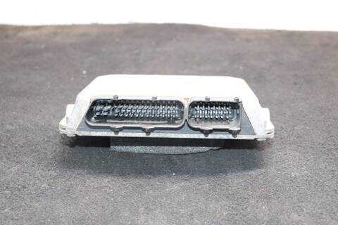 Foto 2ª: Centralita Motor ECU Volkswagen Golf SOUL 131CV 96KW (2002)