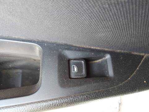 Botonera Elevalunas Seat Leon I-TECH 105CV 77KW