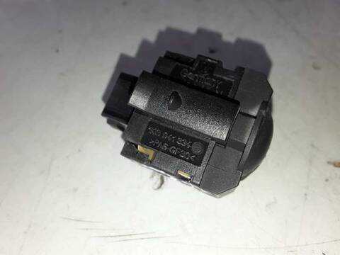 Foto 3ª: Mando Luces Volkswagen Golf ADVANCE 2.0 TDI 140CV (2003)