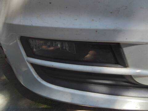 Faro Antiniebla Delantero Derecho Volkswagen Golf 1.6 TDI DPF 105CV 77KW