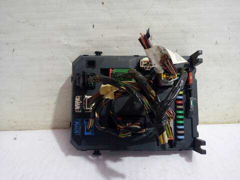 Caja Reles Fusibles Peugeot 207 CONFORT 90CV 66KW
