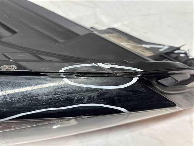 Foto 2ª: Faro Derecho Mercedes Clase E 220 W212) [OM654.920] (2018)
