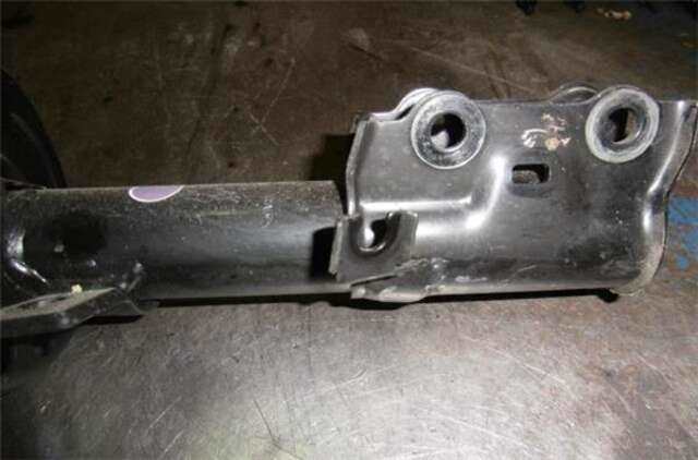 Foto 3ª: Amortiguador Delantero Derecho Ford Ka 1.2 BASIS [1.2 LTR. - 51 KW TI-VCT CAT] [APKE]