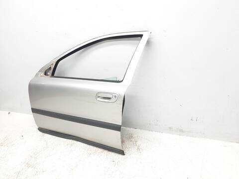 Foto 2ª: Puerta Delantera Izquierda Volvo V70 2.4 D [D5244T] (2001)