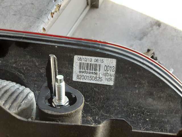 Foto 2ª: Piloto Trasero Derecho Renault Kangoo 1.2 8V75CV 0CV [D4F 730] (2007)