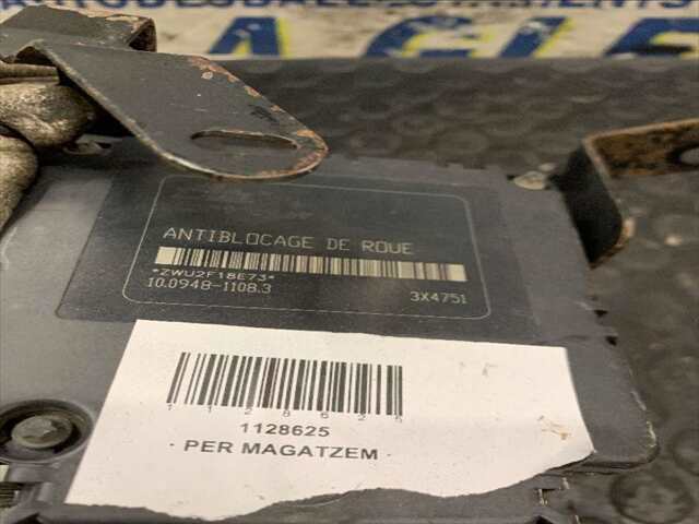 Foto 3ª: Abs Peugeot 206 2.000 16V GTI136CV/100KW 0CV [RFN] (2002)