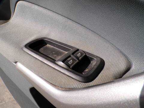 Botonera Elevalunas Ford Fiesta SNJB