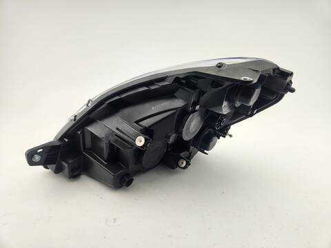 Foto 4ª: Faro Derecho Iveco Daily CABINA DOBLE 35 C... BATALLA 3450 126CV 93KW (2011)
