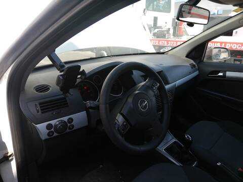 Salpicadero Opel Astra Z17DTH BERLINA