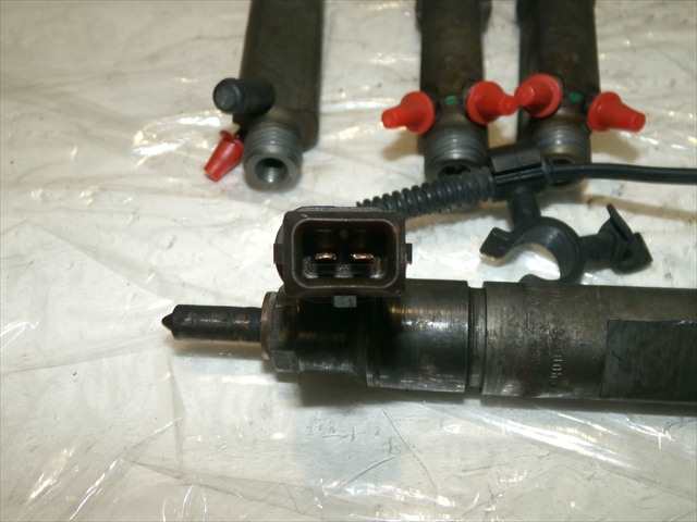 Foto 4ª: Inyectores Volkswagen Golf 1.9 TDI SERIE 4,1998-2004 [AHF] (2000)
