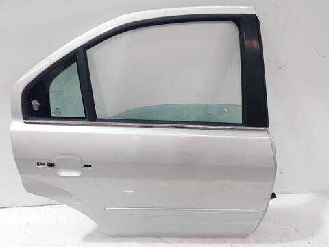 Puerta Trasera Derecha Ford Mondeo GHIA 06.2003 ) D) 131CV