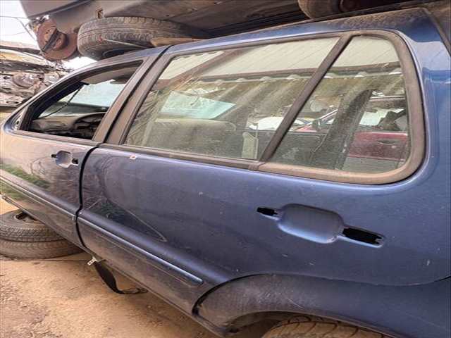 Foto 2ª: Puerta Trasera Izquierda Mercedes Clase ML 230 VERSION INDEFINIDA (2000)