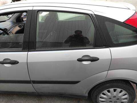 Puerta Trasera Izquierda Ford Focus BHDA BERLINA