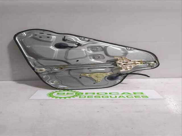 Foto 3ª: Elevalunas Manual Trasero Izquierdo Hyundai i30 1.6 CRDI 90CV [D4FB] (2007)