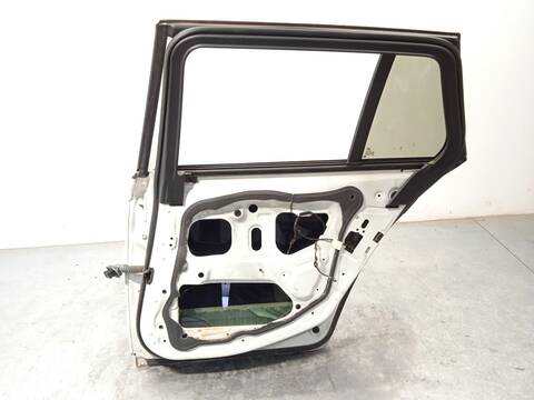 Foto 4ª: Puerta Trasera Derecha Bmw Serie 5 520 D 184CV 135KW TOURING F11) [N47D20C] (2013)