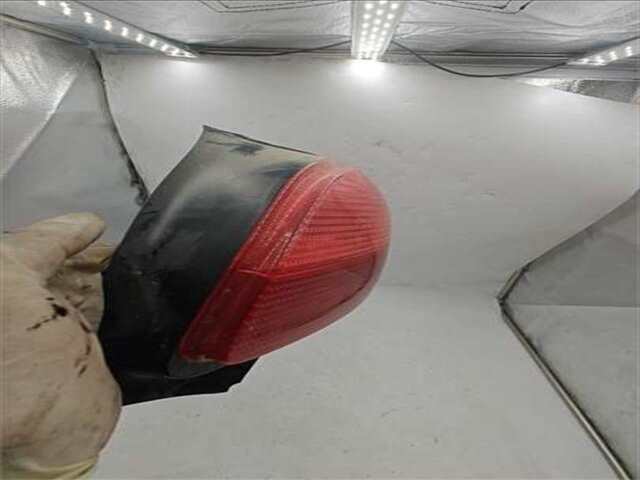 Foto 2ª: Piloto Trasero Derecho Peugeot 206 1.6 PLAY STATION 2 [1.6 LTR. - 80 KW 16V CAT (NFU - TU5JP4)]