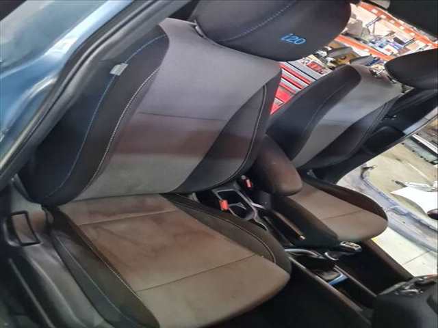 Foto 1ª: Asiento Delantero Derecho Hyundai i20 KLASS ACTIVE CROSSOVER 90CV 66KW [D4FC] (2016)