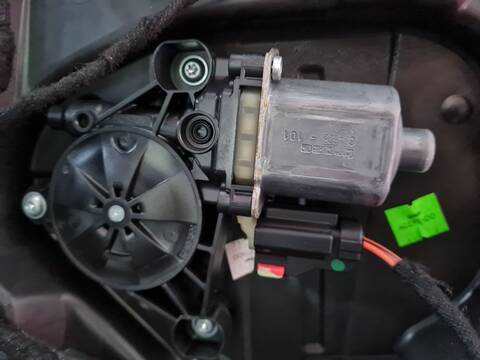 Foto 2ª: Elevalunas Manual Trasero Derecho Jeep Compass LIMITED 4X4 140CV 103KW [55263087] (2017)