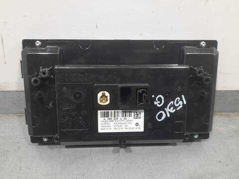 Foto 2ª: Sistema GPS Peugeot 2008 ALLURE 130CV 96KW [HN05] (2023)