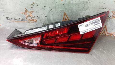 Foto 1ª: Piloto Portón Derecho Mercedes Clase C 160 C 200 206.042) BERLINA 224CV 165KW [M 254.915] (2021)