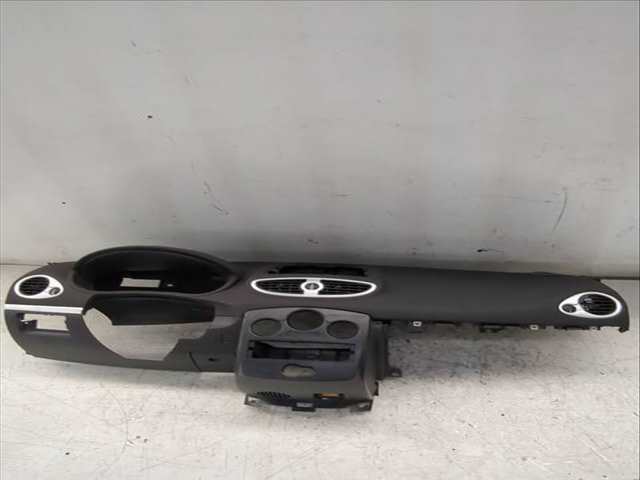 Foto 2ª: Salpicadero Renault Clio 1.4 16V 98CV 72KW [K4J 780] (2006)