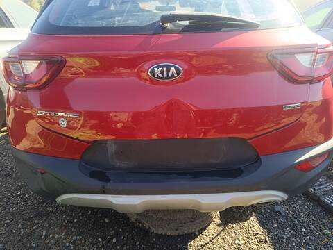 Foto 1ª: Paragolpes Trasero Kia Stonic TECH 110CV 81KW (2018)