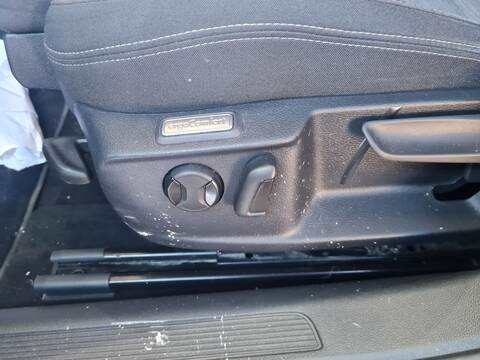 Foto 2ª: Asiento Delantero Izquierdo Volkswagen Passat BUSINESS 150CV 110KW [DSRA] (2020)