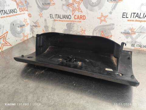 Foto 4ª: Guantera Jeep Cherokee 2.8 CRD SPORT 150CV 110KW [21C] (2003)