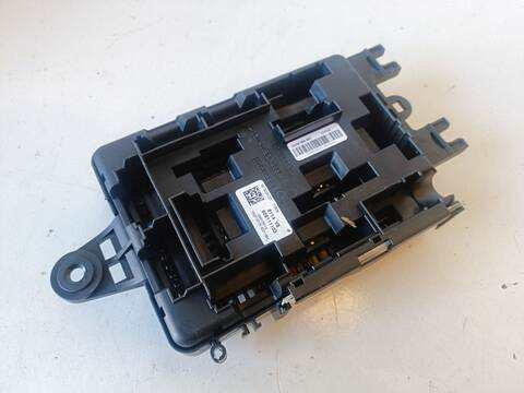 Foto 2ª: Caja Reles Fusibles Bmw Serie 3 315 320 D 184CV (2011)