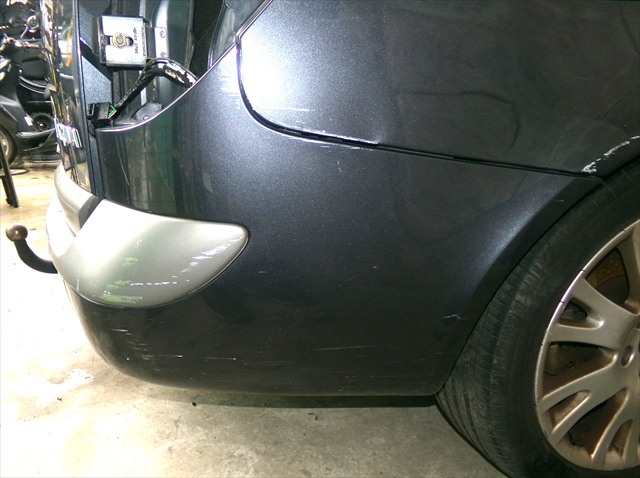 Foto 2ª: Paragolpes Trasero Renault Laguna 2.0 G RANCHERA,2001-2007 [F4RJ7] (2004)