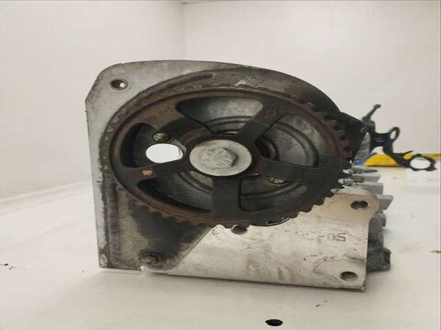 Foto 3ª: Culata Renault Megane DYNAMIQUE CONFORT 120CV 88KW FAMILIAR II FAMILIAR [F9Q800] (2005)