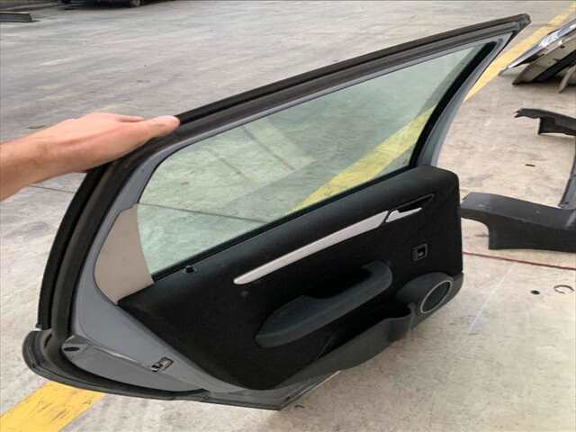 Foto 2ª: Puerta Trasera Izquierda Mercedes Clase B 150 B 200 0CV [266960] (2007)