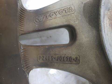 Foto 2ª: LLanta Aleacion Toyota Land Cruiser TD VX 3-PTAS.) KZJ90) (1996)