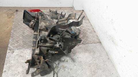 Foto 3ª: Caja Cambios Volvo S40 1.9 DI 115CV 85KW [D 4192 T3] (2001)