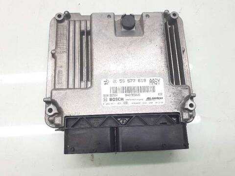 Centralita Motor ECU Opel Insignia COSMO 4X4 BERLINA 160CV 118KW