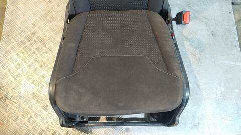 Foto 2ª: Asiento Delantero Derecho Ford Transit AMBIENTE 75CV 55KW [UGCB] (2015)