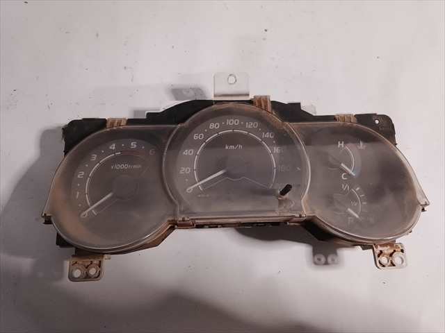 Cuadro de Instrumentos Toyota Hilux 2.5 D