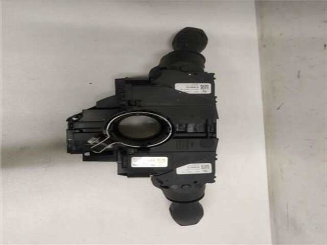 Foto 2ª: Mando Multifuncion Ford Fiesta 1.4 AMBIENTE [1.4 LTR. - 50 KW TDCI CAT] [F6JD]