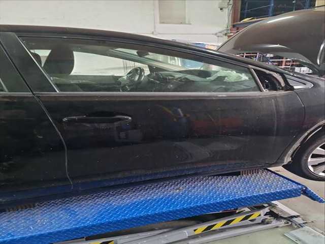Foto 1ª: Puerta Delantera Derecha Honda Civic 1.6 I-DTEC SPORT 120CV 88KW [N16A1] (2013)