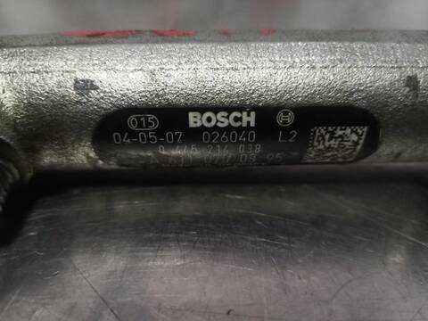 Foto 4ª: Rampa Inyectora Mercedes Clase C 160 2.2 CDI CAT BERLINA 143CV 105KW (2000)