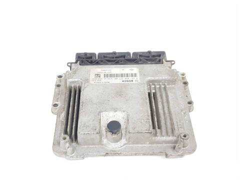 Foto 2ª: Centralita Motor ECU Renault Trafic MIXTO N1 L2H1 30T 5-6 PLAZAS) LARGO (2015)