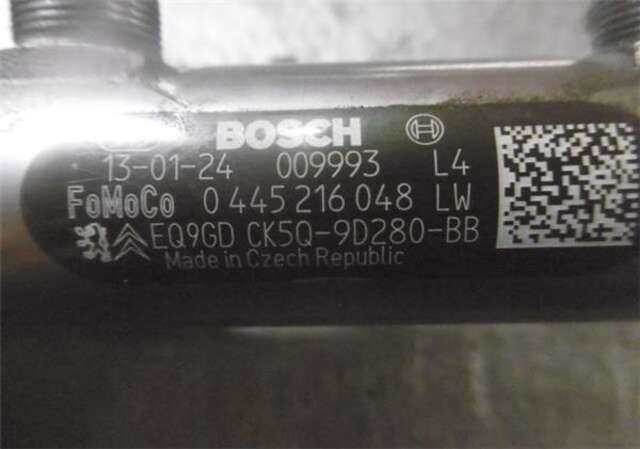 Foto 3ª: Rampa Inyectora Land Rover Discovery 3.0 SDV6 HSE [3.0 LTR. - 180 KW TD V6 CAT]