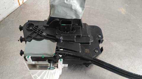 Foto 2ª: Cerradura Puerta Delantera Izquierda Ford Focus ACTIVE 125CV 92KW [B7DA] (2018)