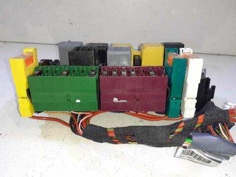 Foto 3ª: Caja Reles Fusibles Mercedes Vito 114CV 84KW (2014)