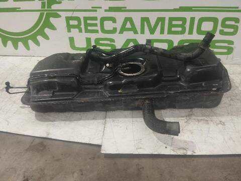 Foto 1ª: Deposito de Combustible Kia Carnival 2.9 CRDI CAT 185CV [J3] (2006)