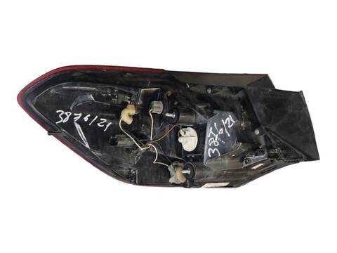 Foto 3ª: Piloto Trasero Derecho Opel Astra 1.7 CDTI 35) 125CV (2010)