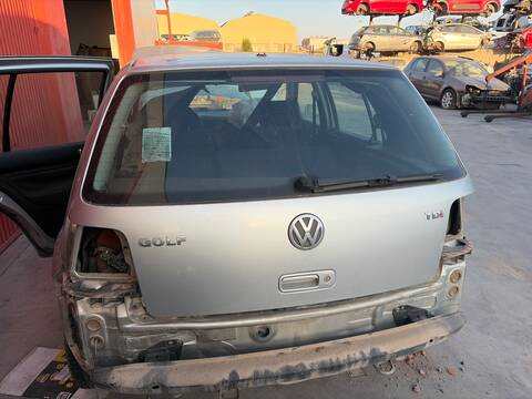 Foto 2ª: Portón Volkswagen Golf ATD BERLINA (2002)