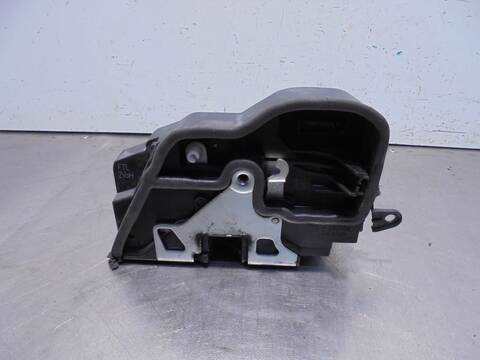 Foto 4ª: Cerradura Puerta Delantera Izquierda Bmw Serie 1 114 2.0 16V BERLINA 143CV 105KW [N47D20C] (2010)