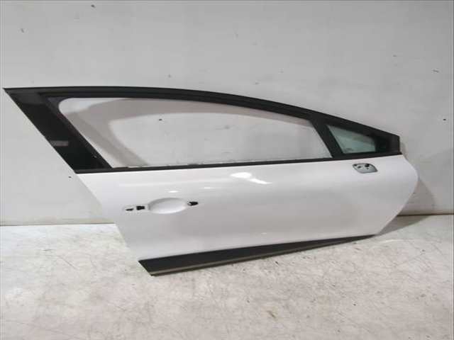 Foto 2ª: Puerta Delantera Derecha Renault Clio 0.9 TCE 90 90CV 66KW [H4B 400,H4B 412,H4B 408] (2017)
